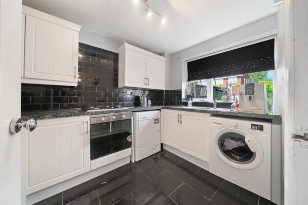 Alicia Walk, Fazakerley
