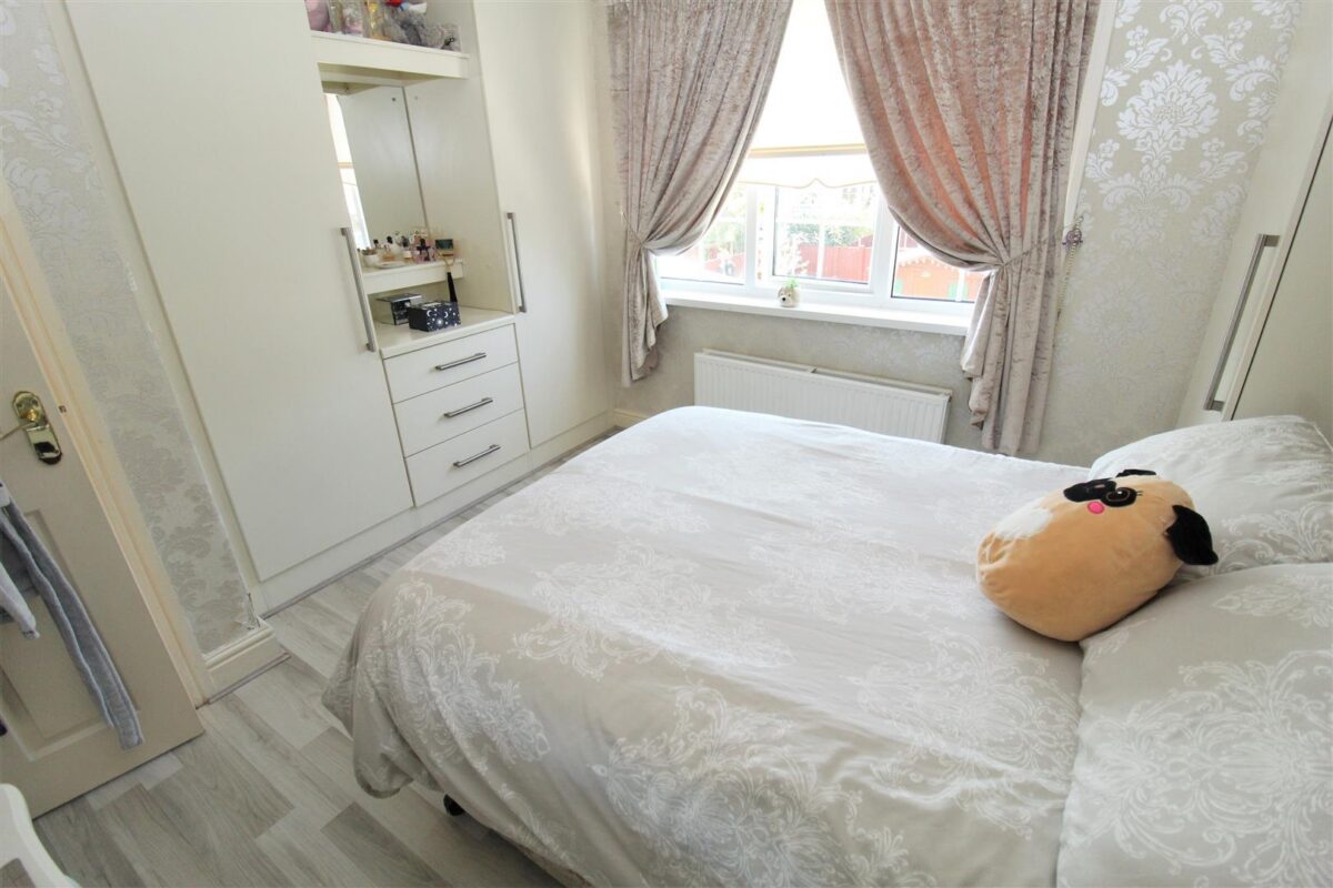 Queens Drive, Walton