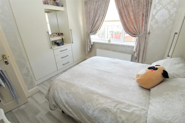 Queens Drive, Walton