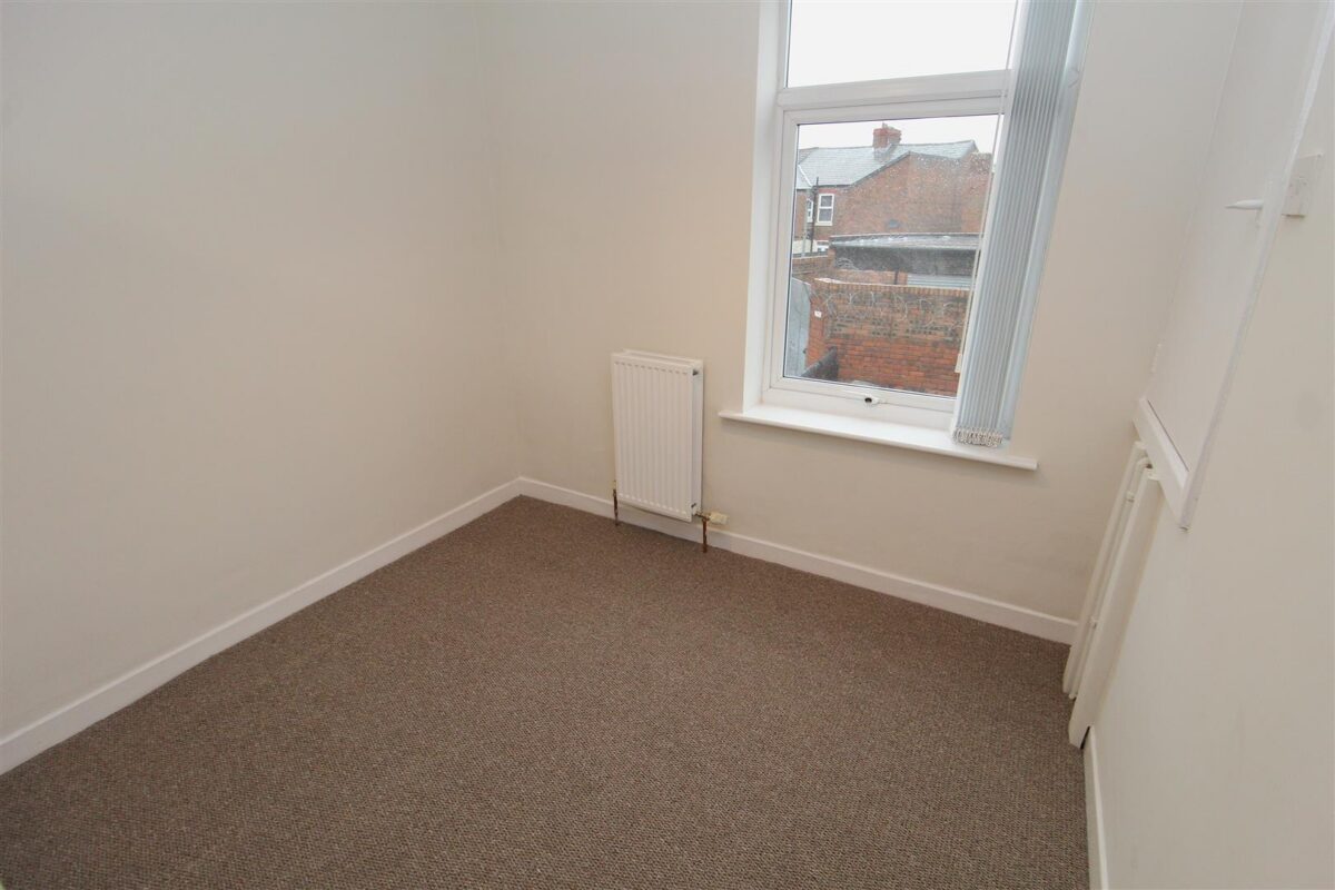Kingswood Avenue, Aintree