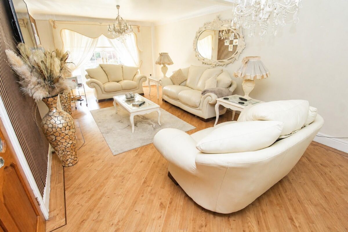 Queens Drive, Walton