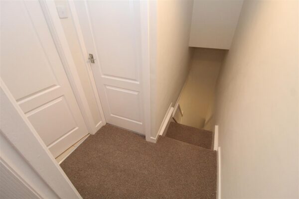 Kingswood Avenue, Aintree