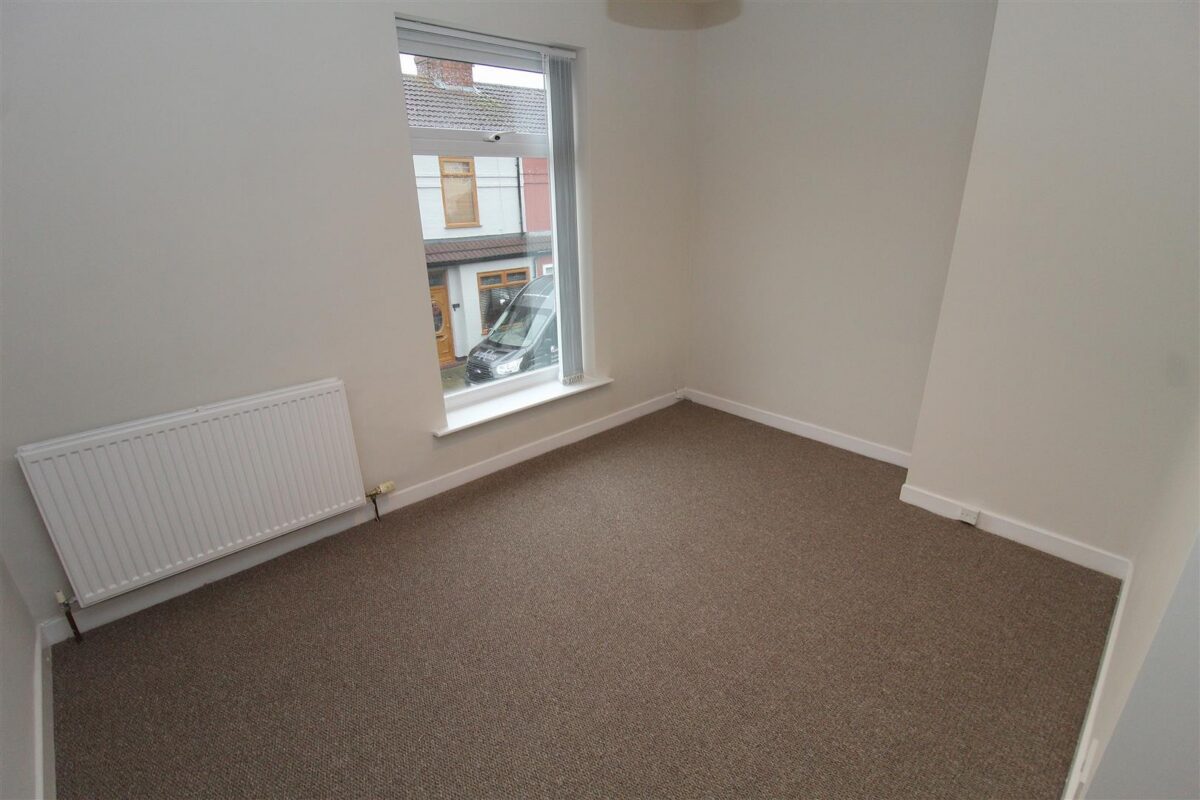 Kingswood Avenue, Aintree