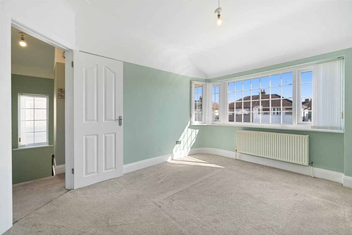 Radley Drive, Aintree Village