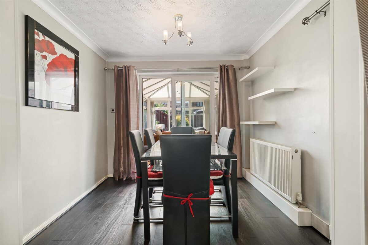 Richmond Crescent, Netherton