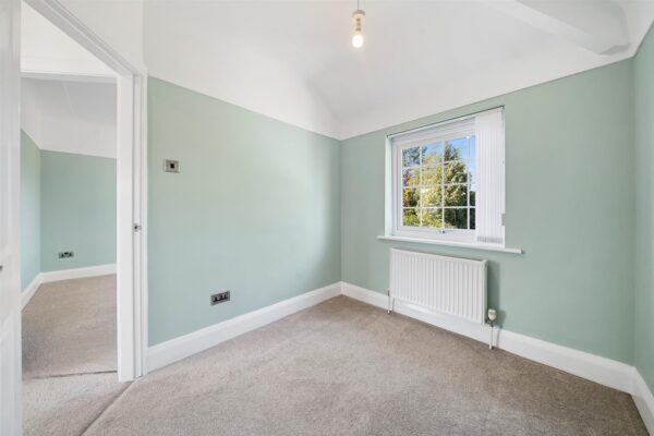 Radley Drive, Aintree Village