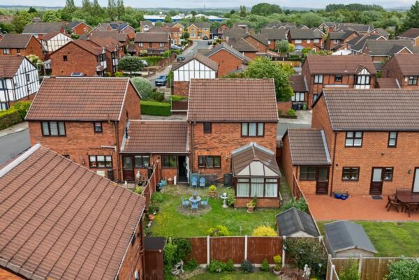 Richmond Crescent, Netherton