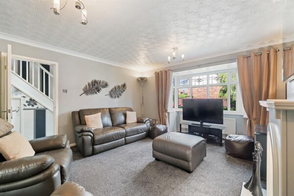 Richmond Crescent, Netherton