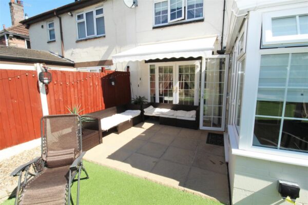 Queens Drive, Walton