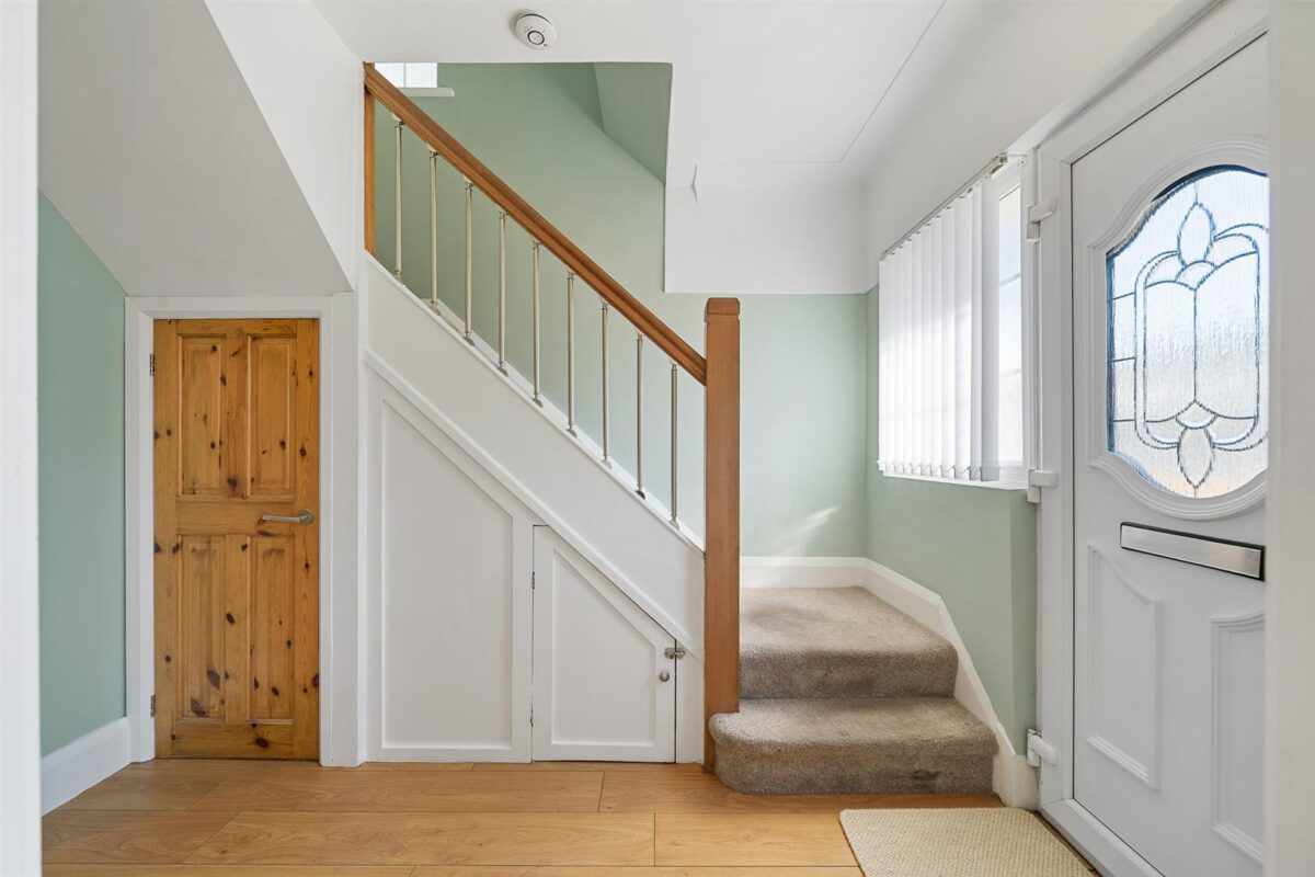 Radley Drive, Aintree Village