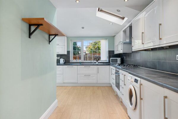 Radley Drive, Aintree Village