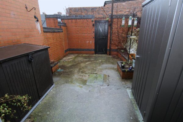 Kingswood Avenue, Aintree