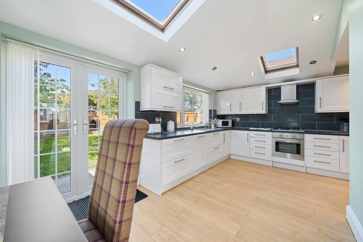 Radley Drive, Aintree Village