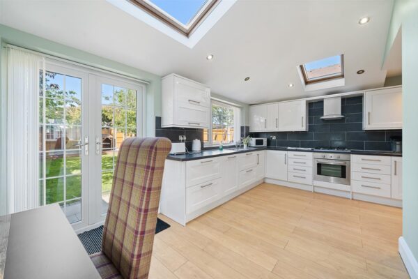 Radley Drive, Aintree Village