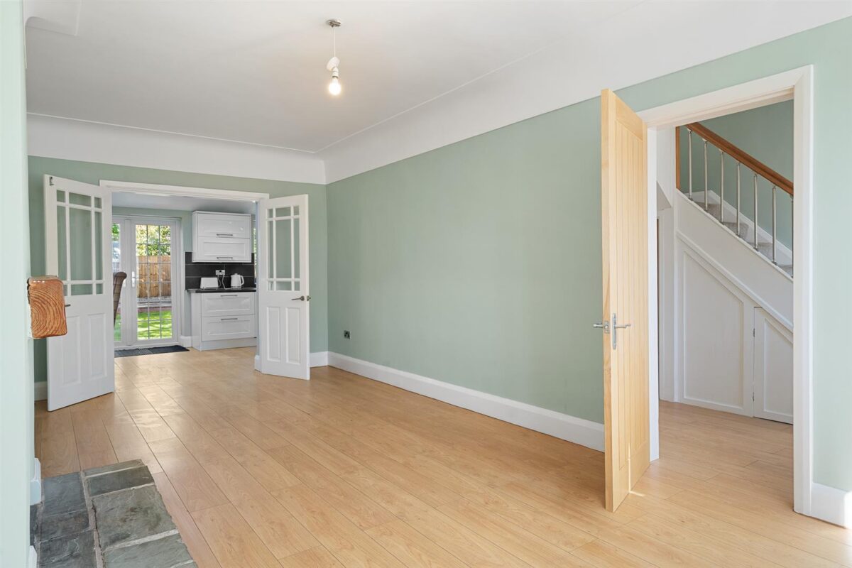 Radley Drive, Aintree Village