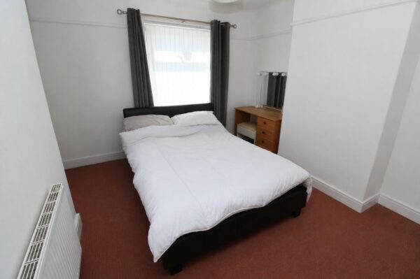 Albany Road, Aintree