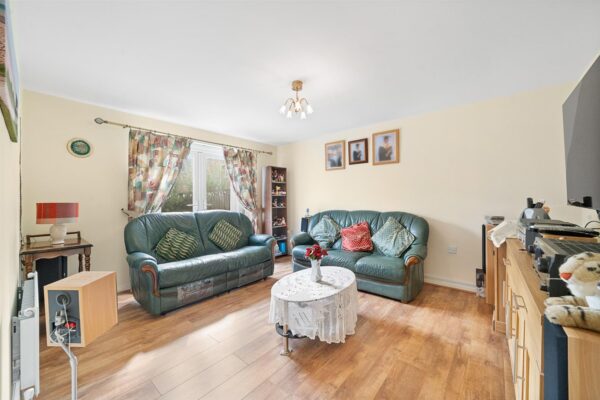 Papillon Drive, Fazakerley