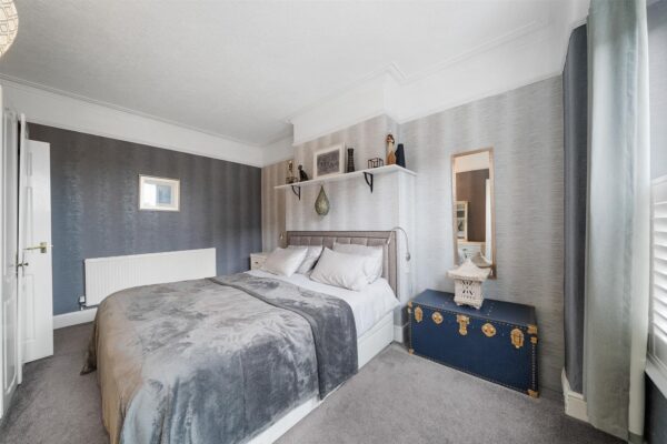 Heswall Road, Aintree