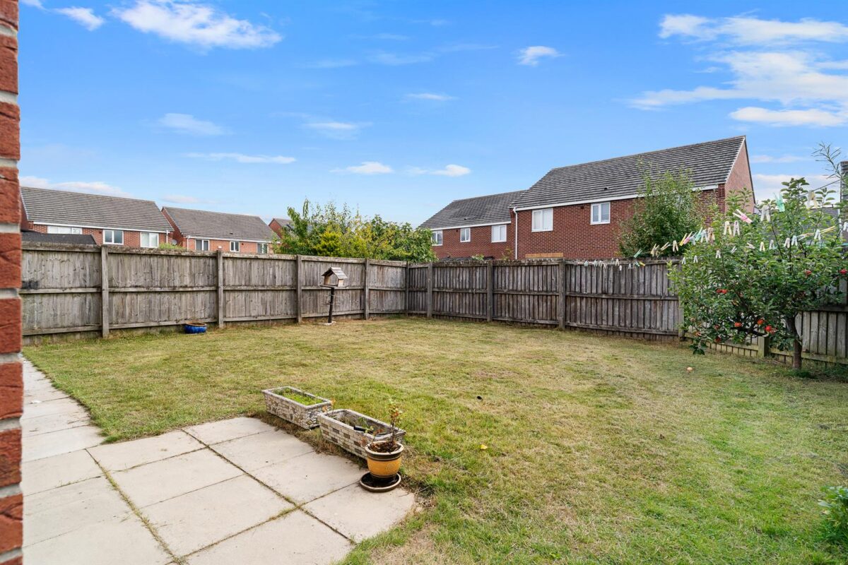 Papillon Drive, Fazakerley