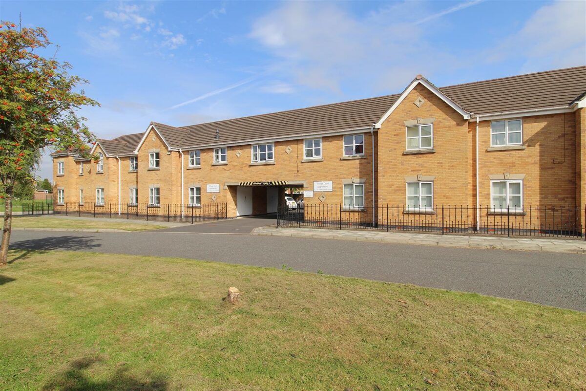 Dapple Heath Avenue, Melling