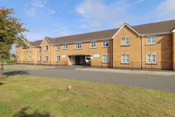 Dapple Heath Avenue, Melling