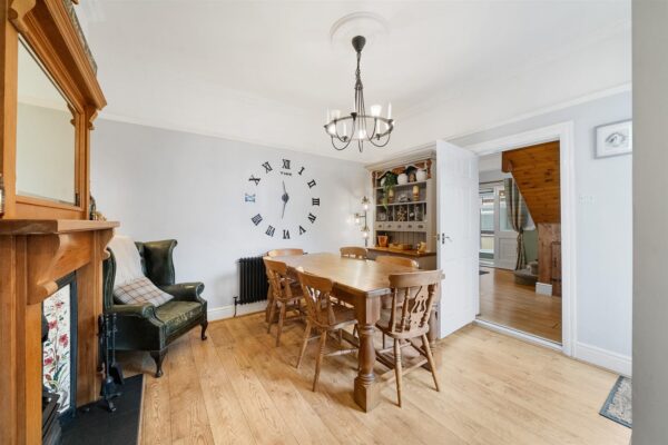Heswall Road, Aintree