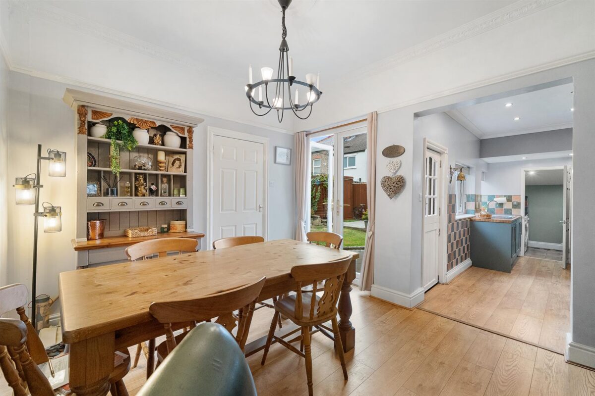 Heswall Road, Aintree