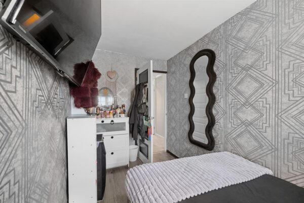 Canterbury Way, Netherton
