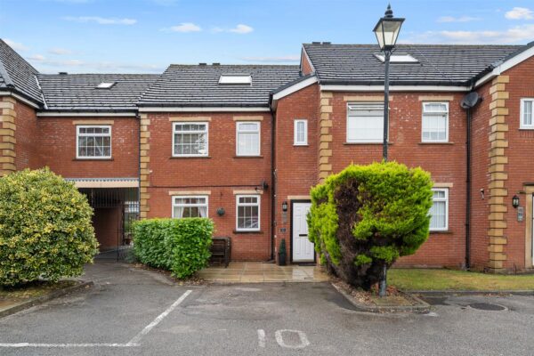 Deyes Court, 93 Eastway, Maghull