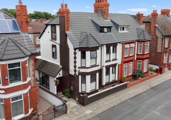 Heswall Road, Aintree