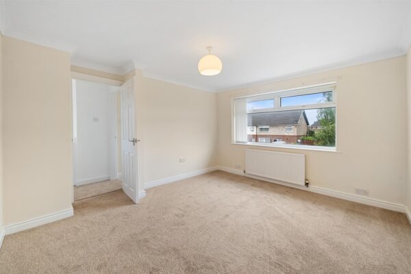 Oriel Drive, Aintree Village