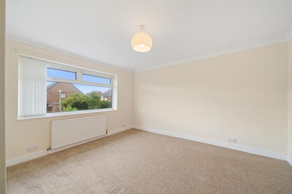 Oriel Drive, Aintree Village