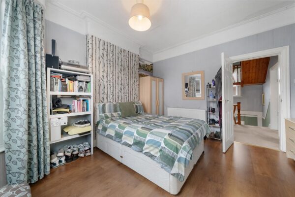 Heswall Road, Aintree