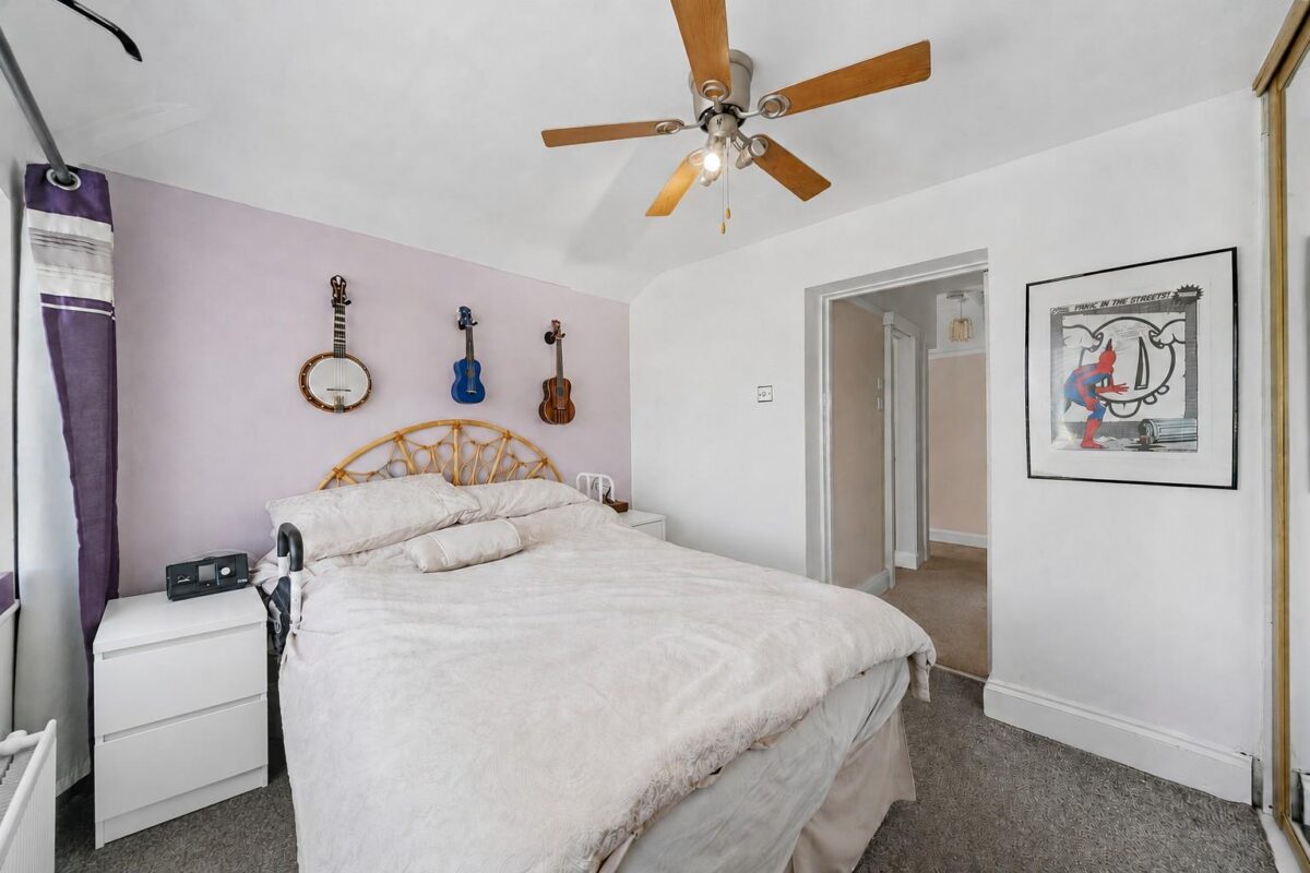 Keble Drive, Aintree Village