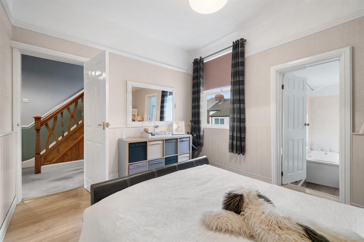 Heswall Road, Aintree