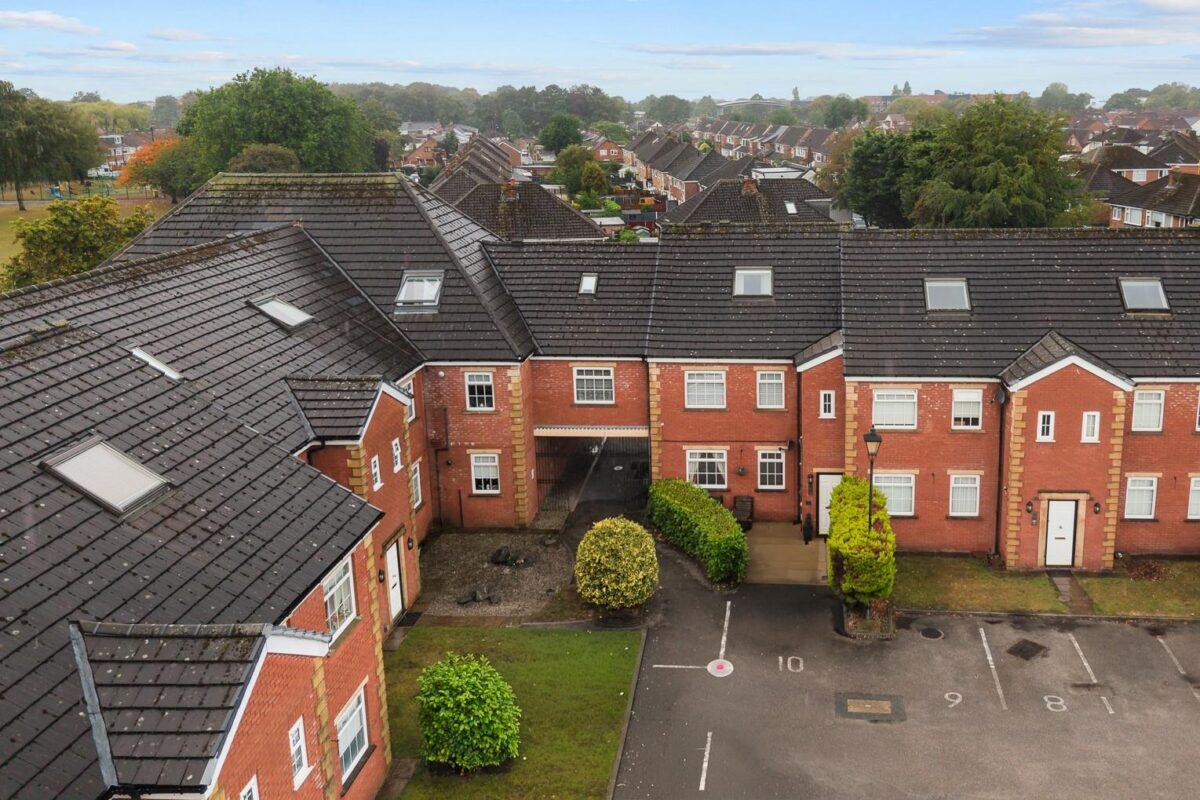 Deyes Court, 93 Eastway, Maghull