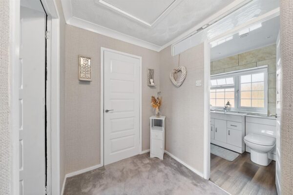 Canterbury Way, Netherton
