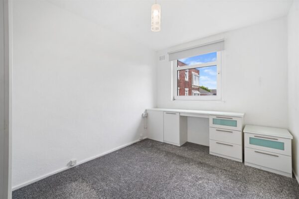 Green Park, Netherton