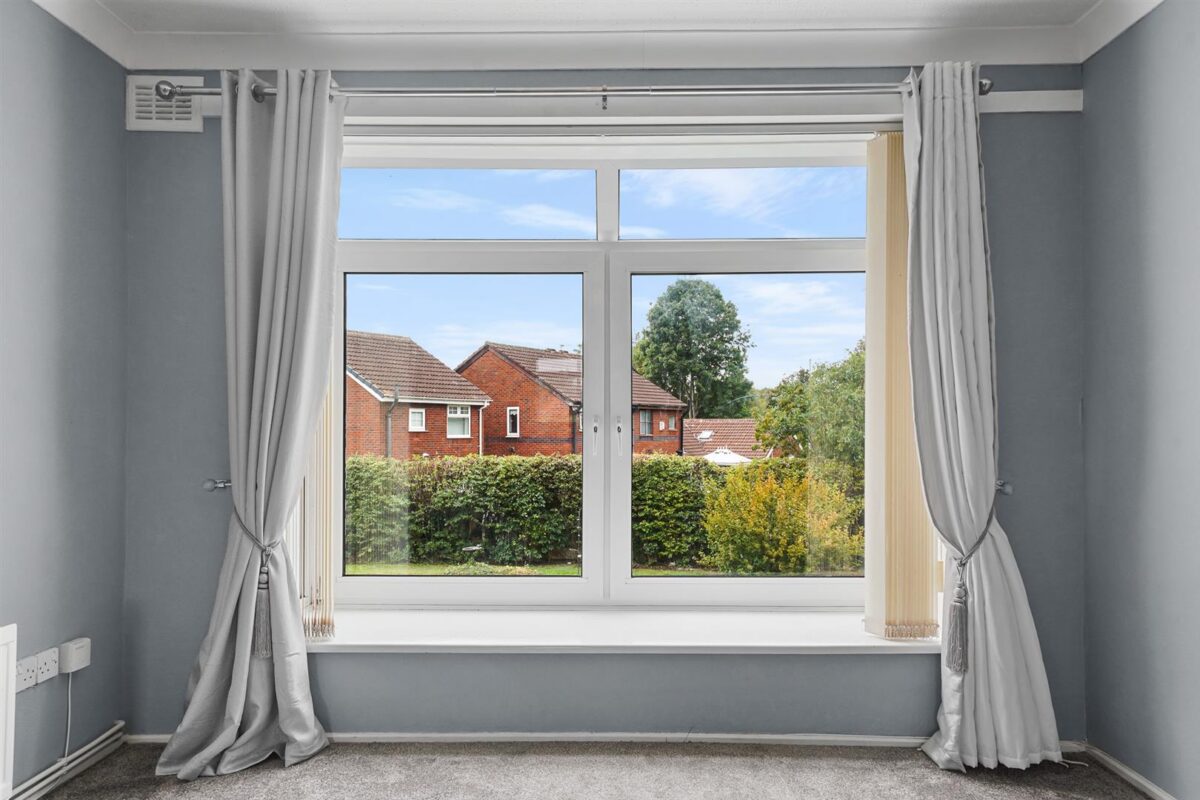 Green Park, Netherton