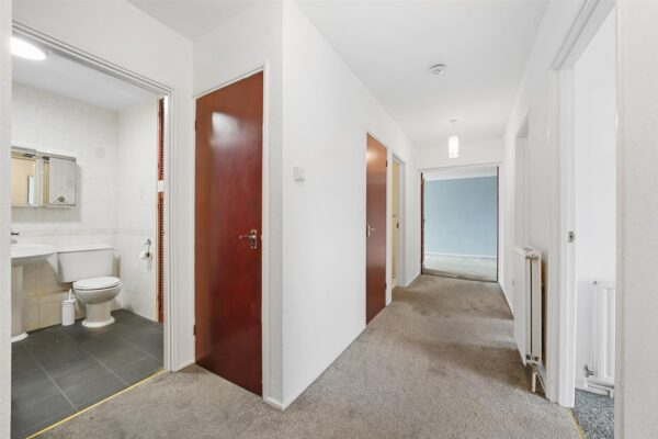Green Park, Netherton