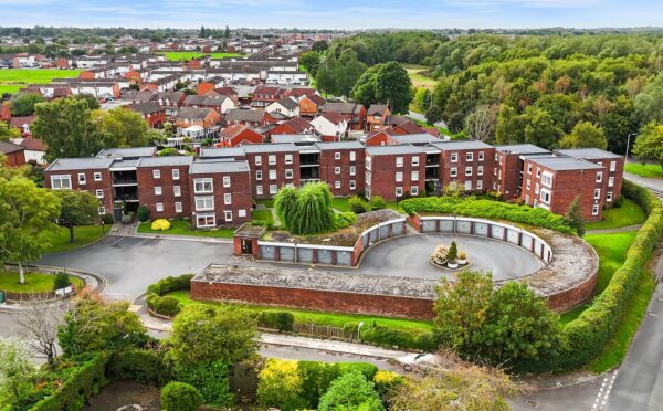 Green Park, Netherton