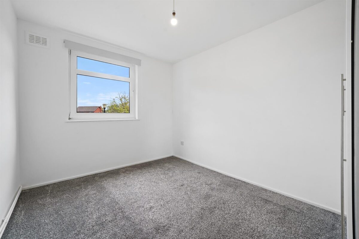 Green Park, Netherton