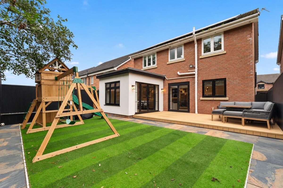 Ledsons Grove, Melling
