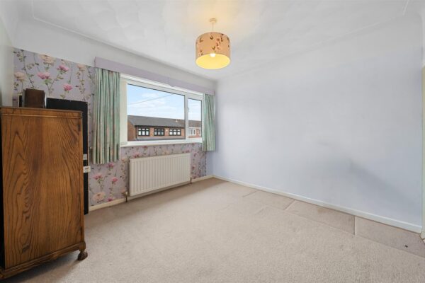 Epsom Close, Aintree Village