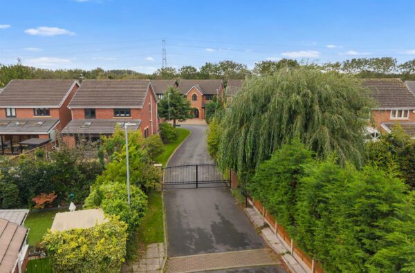 Ledsons Grove, Melling