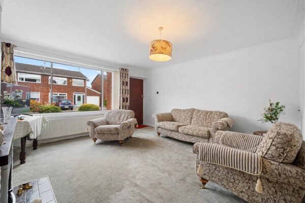 Epsom Close, Aintree Village
